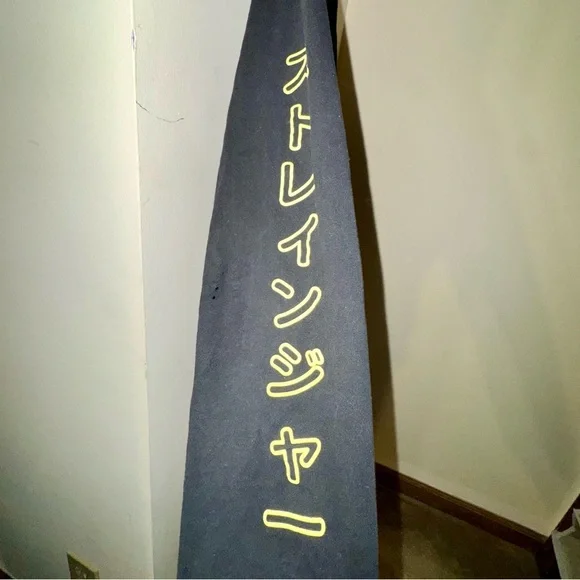 *Flaws* Stranger Things x Chogrin Elegorgon Long Sleeve Shirt - Picture 5 of 11